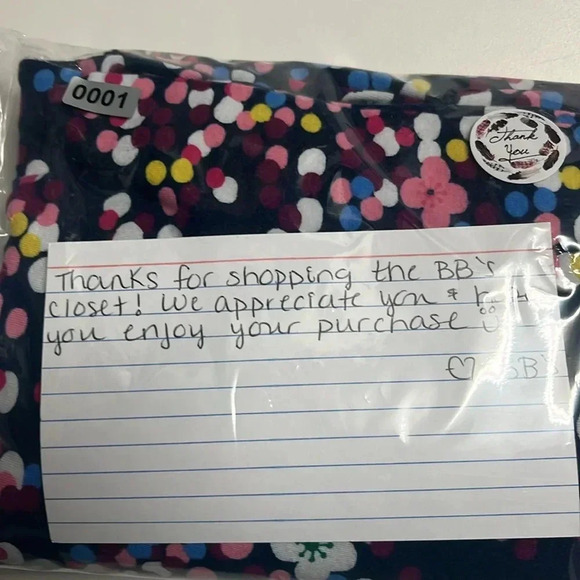 Imperfect The Talbots tee size 2x faded navy blue floral long sleeve Talbots top - Picture 11 of 11